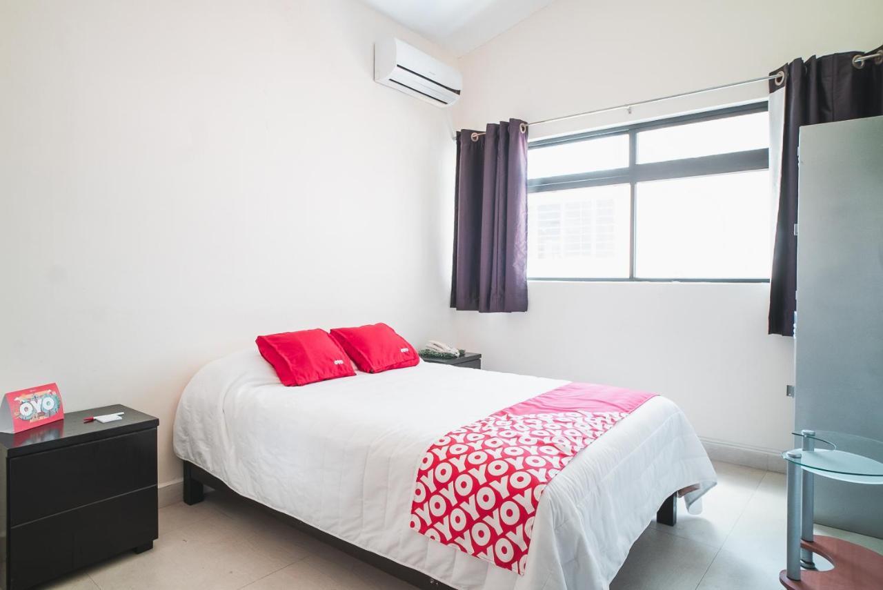 Oyo Hotel Home Express Tuxtla Gutiérrez Buitenkant foto