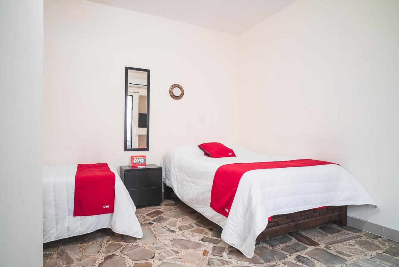 Oyo Hotel Home Express Tuxtla Gutiérrez Buitenkant foto