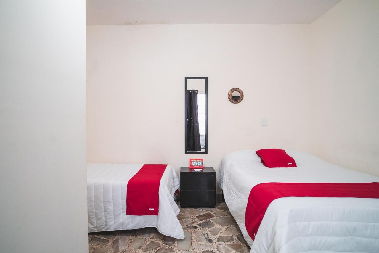 Oyo Hotel Home Express Tuxtla Gutiérrez Buitenkant foto
