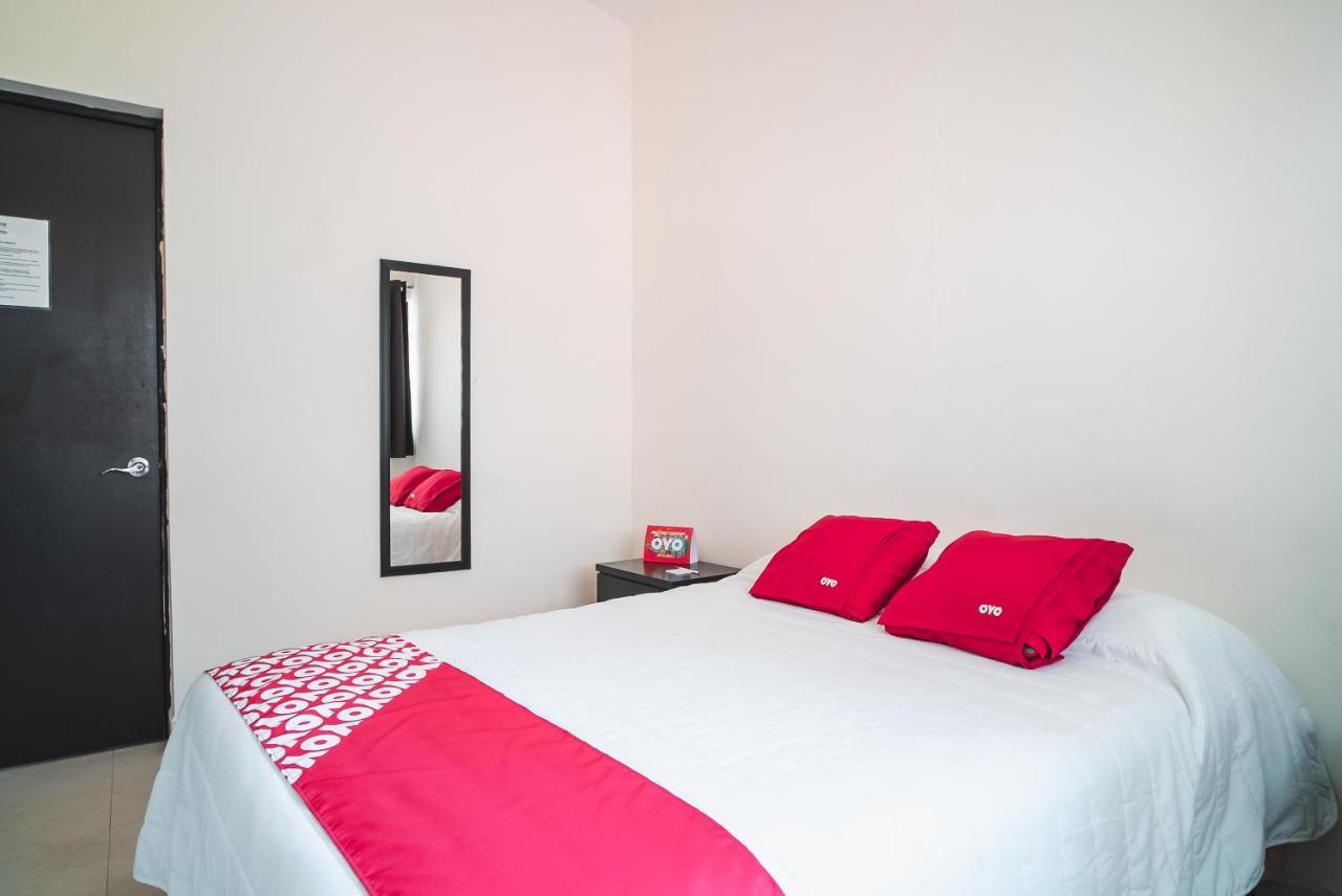 Oyo Hotel Home Express Tuxtla Gutiérrez Buitenkant foto