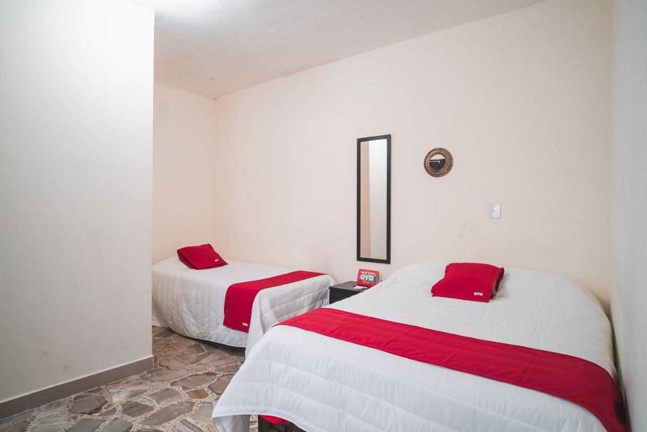 Oyo Hotel Home Express Tuxtla Gutiérrez Buitenkant foto