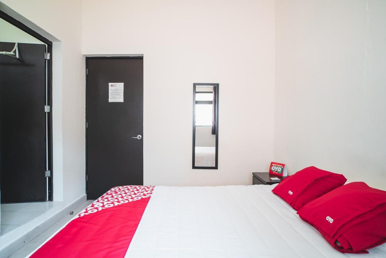 Oyo Hotel Home Express Tuxtla Gutiérrez Buitenkant foto